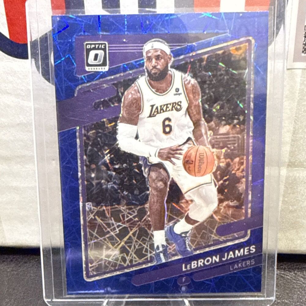 2021-2022 Panini Donruss Optic Lebron James Blue Velocity Prizm